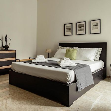 Caliph House 128 Apartment Бари Екстериор снимка
