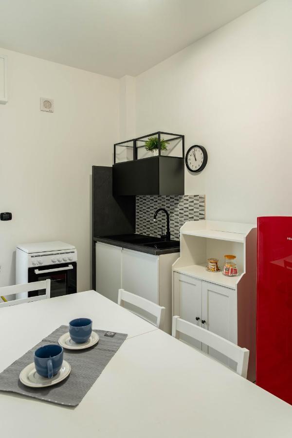 Caliph House 128 Apartment Бари Екстериор снимка