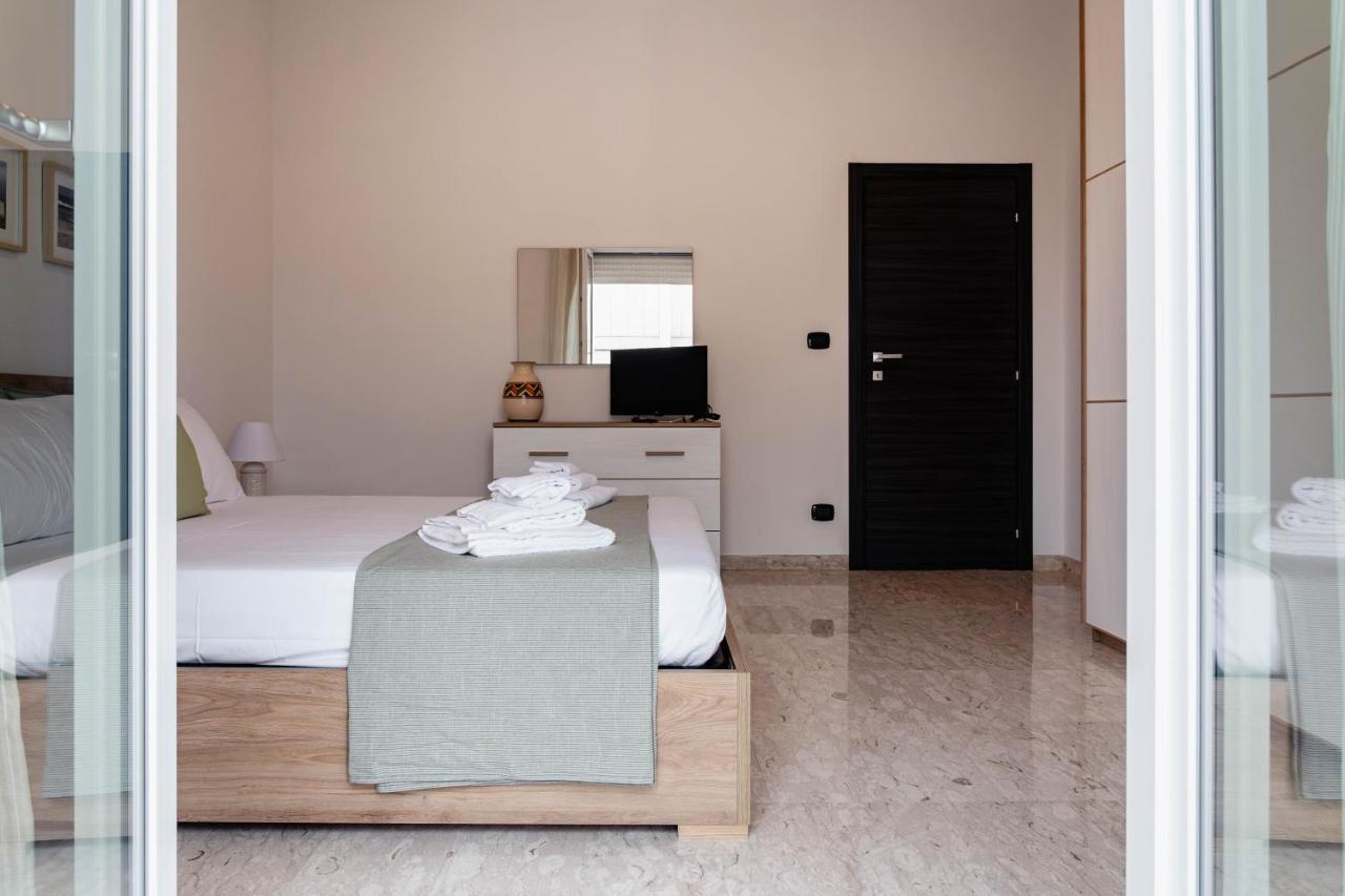 Caliph House 128 Apartment Бари Екстериор снимка